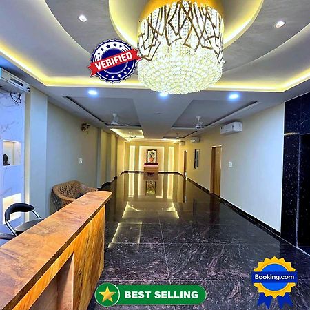 Hotel Vrinda Niddhivan ! Fully Ac, Prem Mandir At Walking Distance ! Just Near The Iskcon Temple Vrindāvan Eksteriør billede