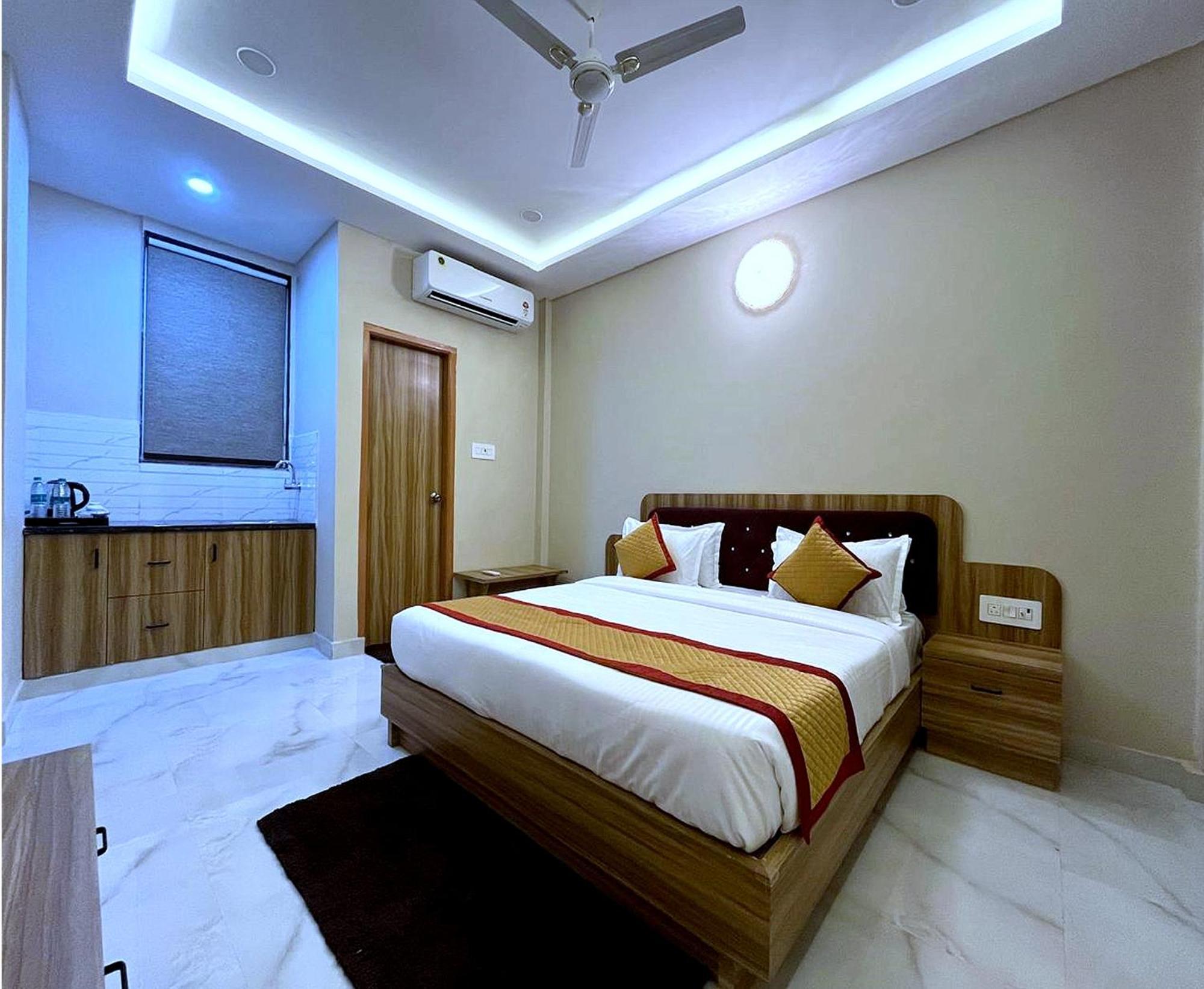 Hotel Vrinda Niddhivan ! Fully Ac, Prem Mandir At Walking Distance ! Just Near The Iskcon Temple Vrindāvan Eksteriør billede